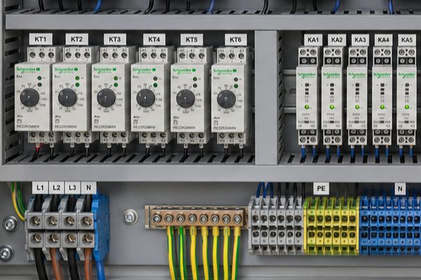 Comandos Elétricos